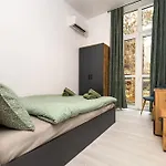 Kapana Beat 2-bedroom Apt. Center